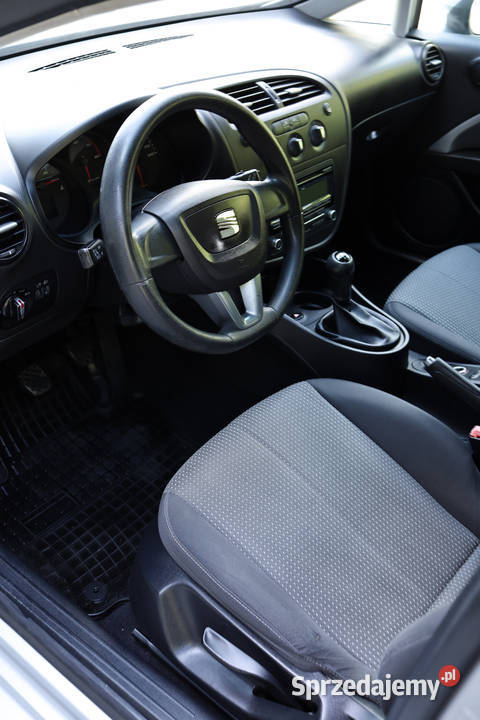 Seat Leon 16 TDI 105 2011 Zadbany ekonomiczny 208959km śląskie Jastrzębie-Zdrój