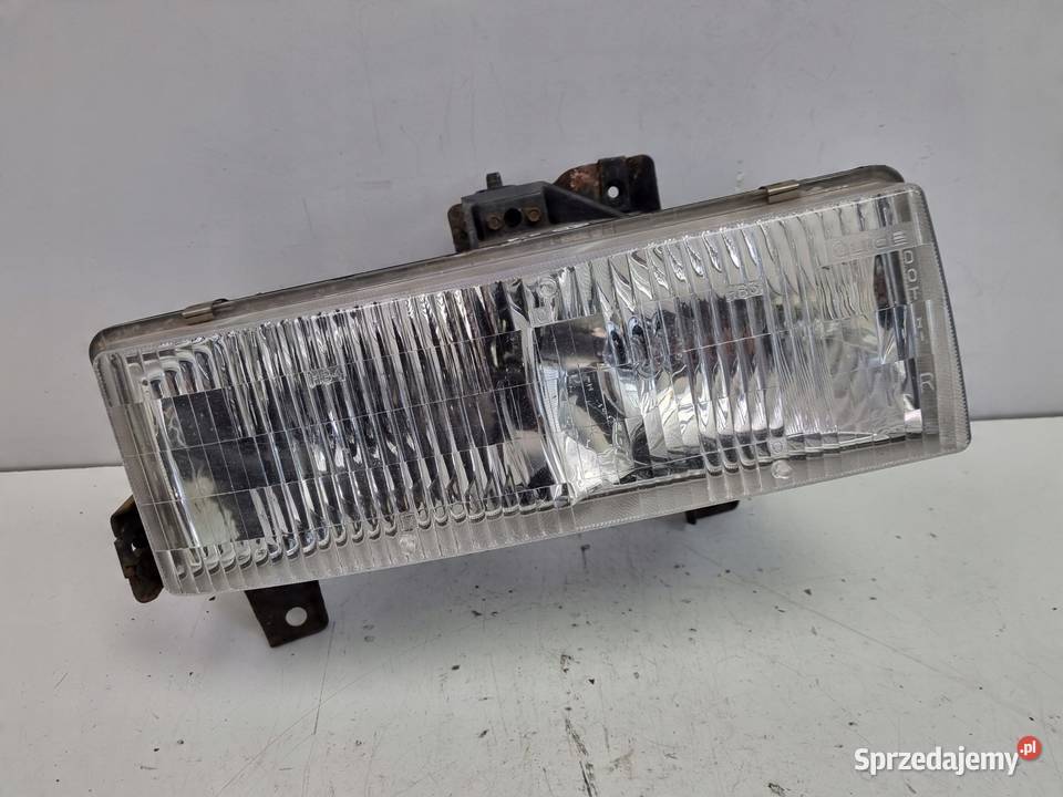 Chevrolet Van G20 PRZEDNIA LAMPA PRAWA prawy osobowe Janów