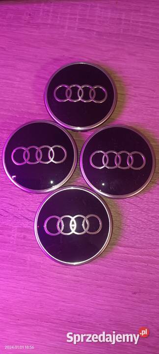 Nowe orygDekielki Audi 81A601170 czarne połysk 1 Motoryzacja Luzino