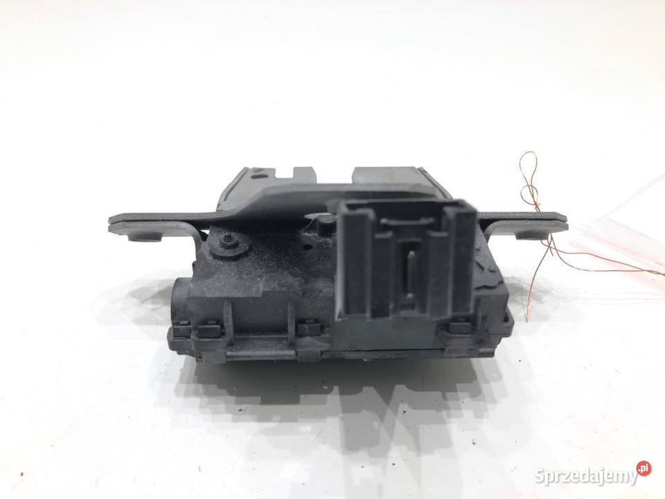 ZAMEK KLAPY TYŁ VOLVO V60 I Kombi 31440240 1018