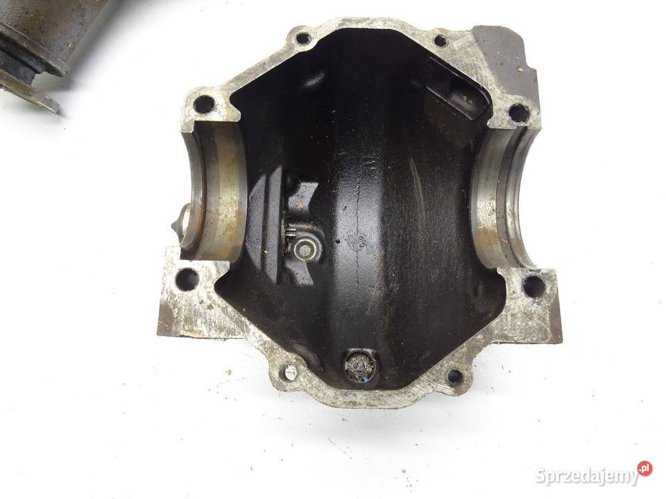 OBUDOWA MOSTU PRZÓD PRZEDNIEGO ŻELIWNA SUZUKI osobowe sprzedam