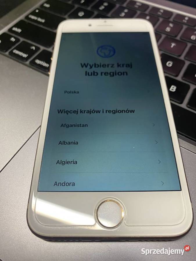 iPhone 8 64 GB złoty z etui wielkopolskie