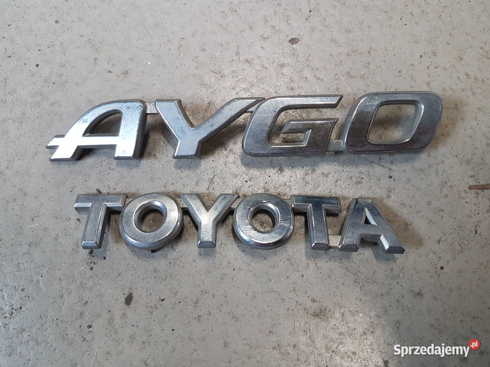 TOYOTA AYGO NAPIS LITERY EMBLEMAT LOGO Turek