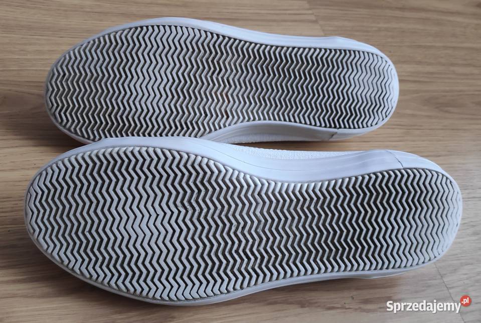 Białe Lacoste Ziane Chunky LCR 38 Gorzów Wielkopolski