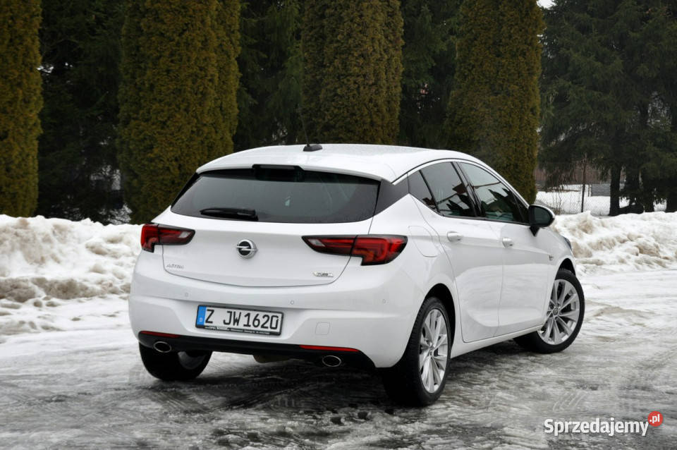 Opel Astra 16T20052RadarNaviFull LedAsys ASR (kontrola trakcji)