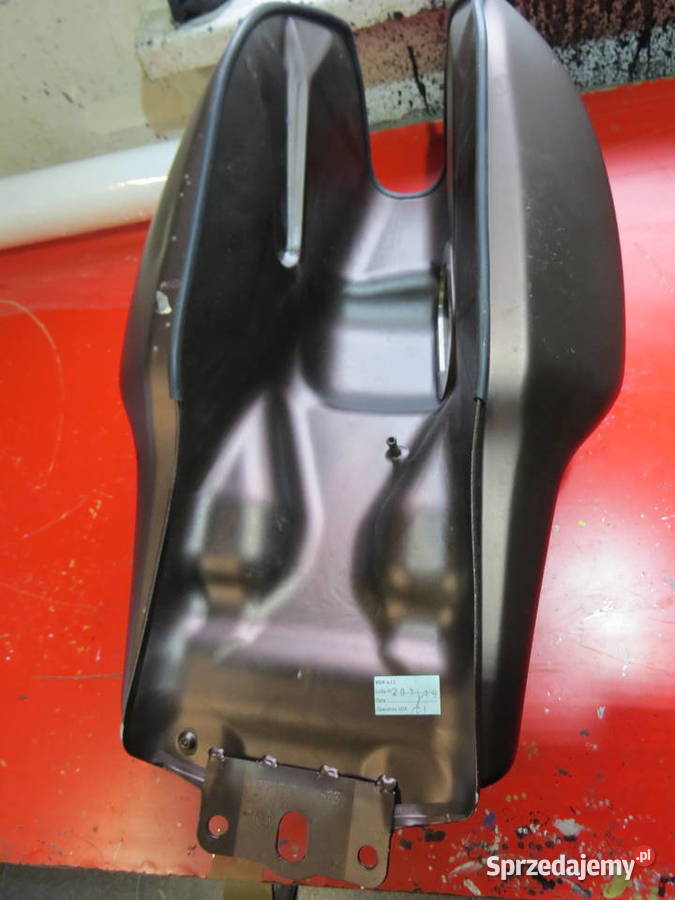 MOTO GUZZI V7 STONE 850 2024 zbiornik paliwa bak mazowieckie Warszawa sprzedam