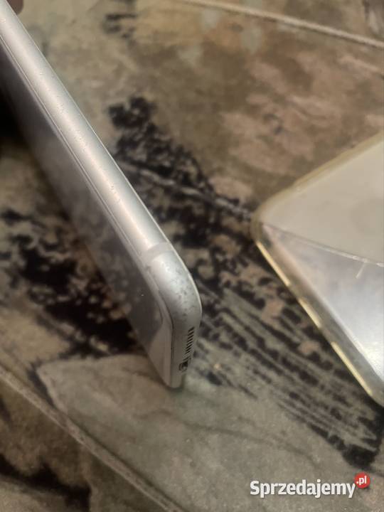 iPhone 8 Kłomnice