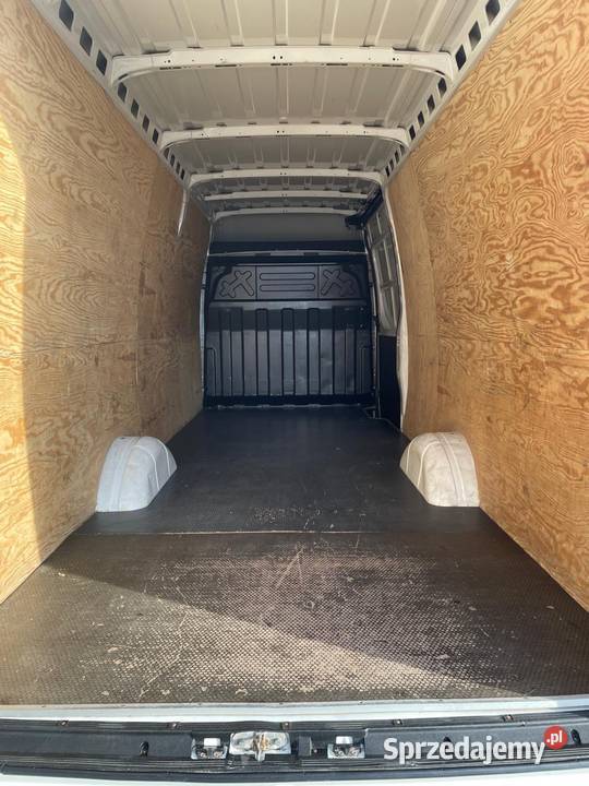 IVECO DAILY 35S16 23 156 L4H2 16m3 AUTOMAT autoalarm Łódź sprzedam