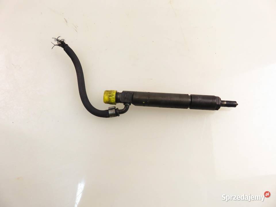 WTRYSKIWACZ DEUTZ BF4M1013EC 02112640 0432191377 sprzedam