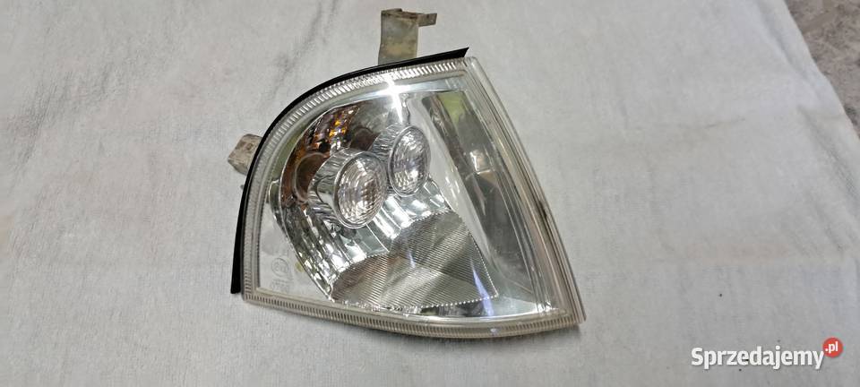 Reflektor Skoda Octavia I FL podlaskie sprzedam
