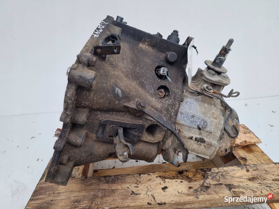 Peugeot Partner I 19 D SKRZYNIA BIEGÓW 20DM47 Rudka