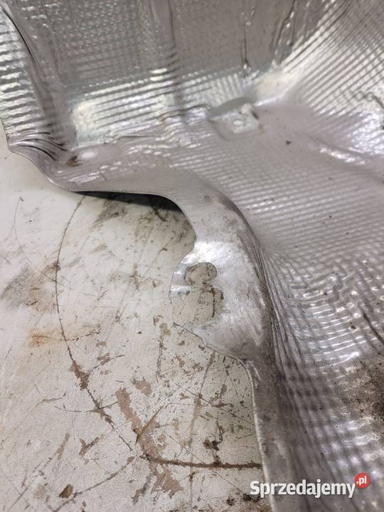 OSŁONA TERMICZNA LEWY TYŁ AUDI A4 B9 8W0804173 Przystajń