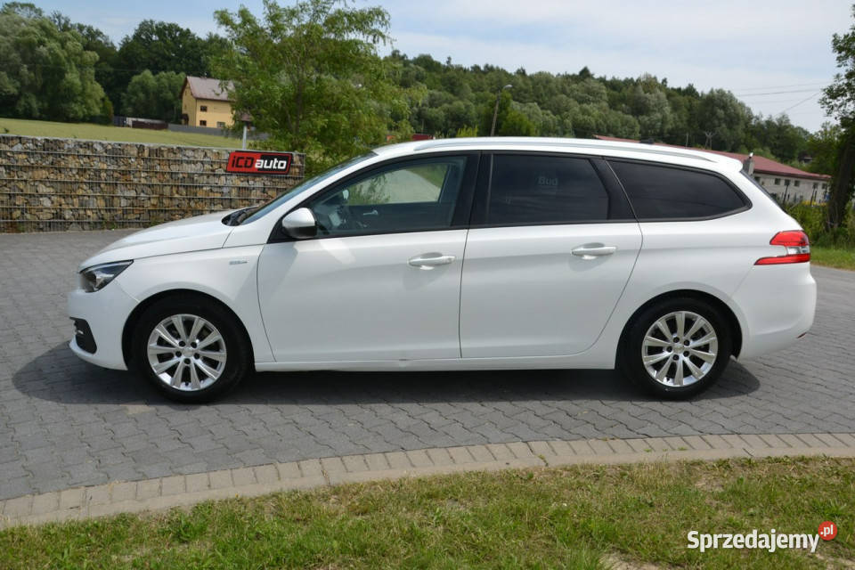 Peugeot 308 SW lifcie 15 diesel 102 MODEL 2021R