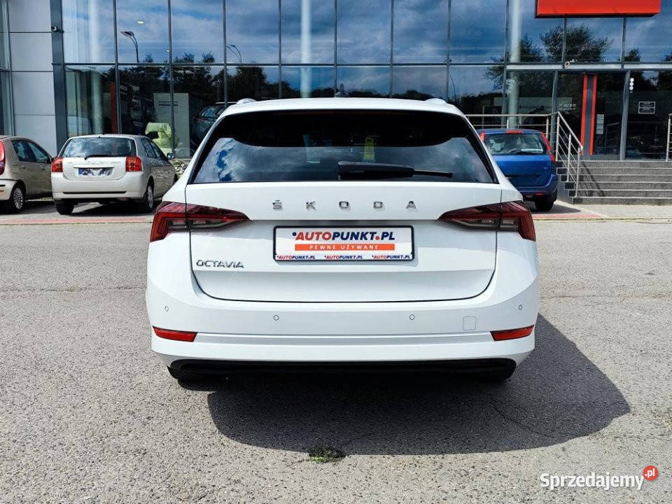 Skoda Octavia 2023r Navi ACC BLIS hak el fotele 1968cm3 Kraków
