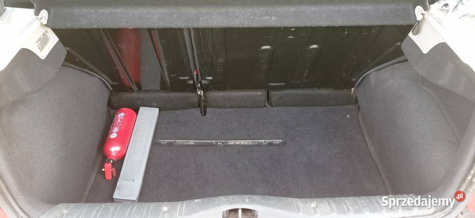 Citroen C3 14 benzyna z 2007 r Uszkodzony C3 Łojki