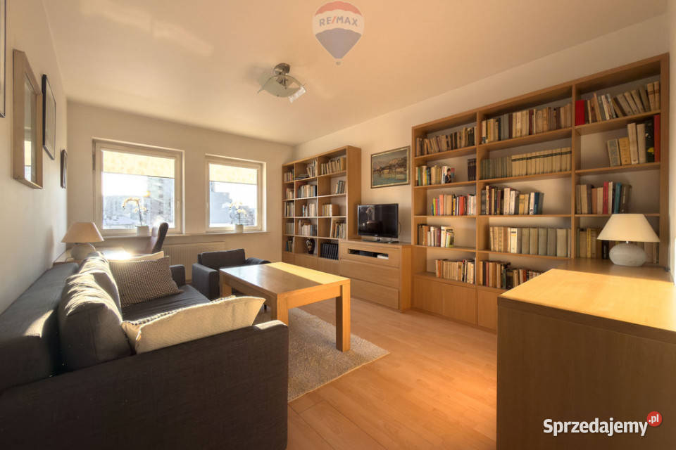 2 pok z balkonem stacji metra Ursynów Nieruchomości