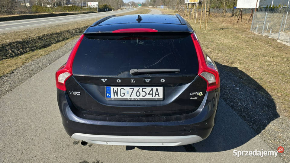 Volvo V60 Lekko Uszkodzony sprawny Jeżdżący I Karczew sprzedam