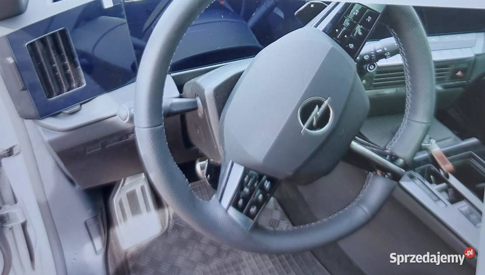 Opel Astra 12 benzyna turbo 96kW Ultimate pakiet 130KM Astra Borzytuchom