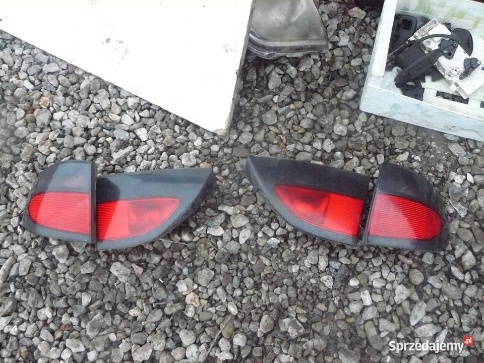 Lampa tylna prawa lewa Renault Megane classic Rok produkcji 1998 Kraków