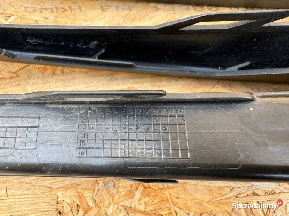 Kratka zderzaka przód prawa rh golf 7 VII 5G0 13 Sieraków sprzedam