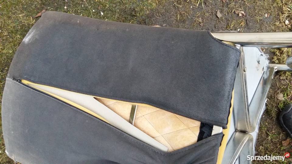 Dwa krzesła na metalowej chromowanej konstrukcji 43cm Kościan