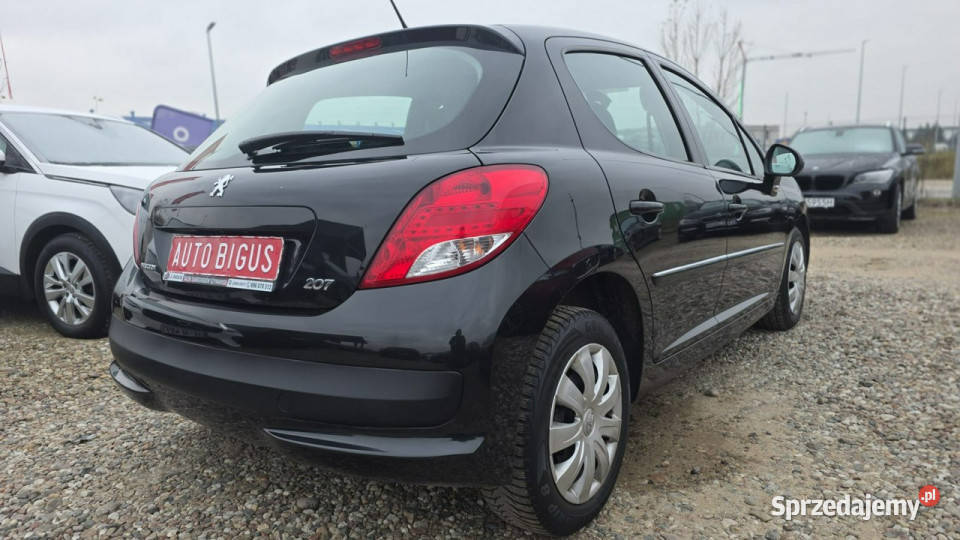 Peugeot 207 super stan climatronic mały przebieg Rok produkcji 2012 207
