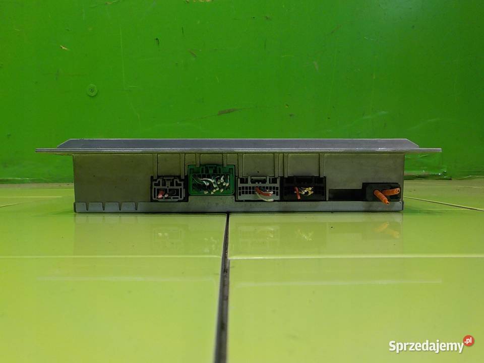 RANGE ROVER SPORT I LIFT 36 0913 wzmacniacz osobowe Suków