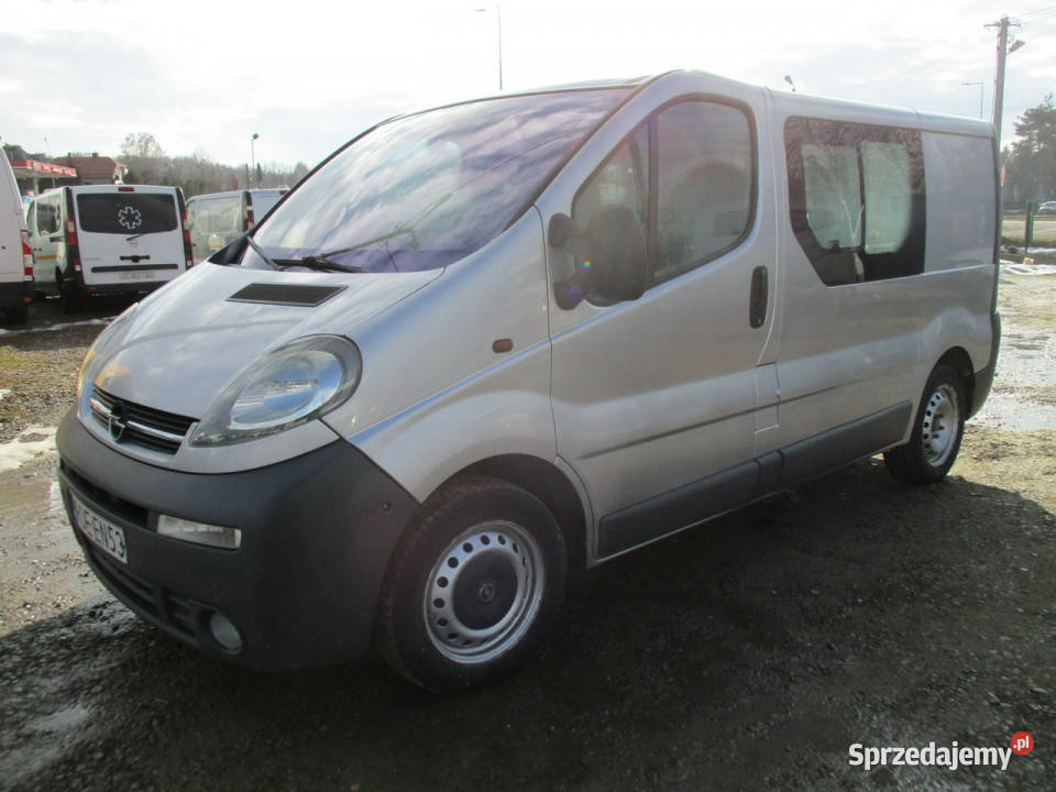Opel Vivaro L1H1 19 CDTI 100 VAT23 srebrny Dębica