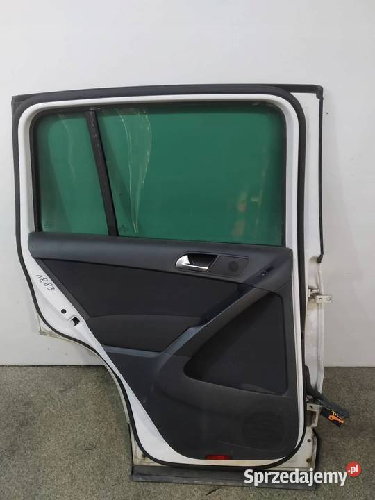 DRZWI LEWE TYŁ BIAŁE VW Volkswagen Tiguan I