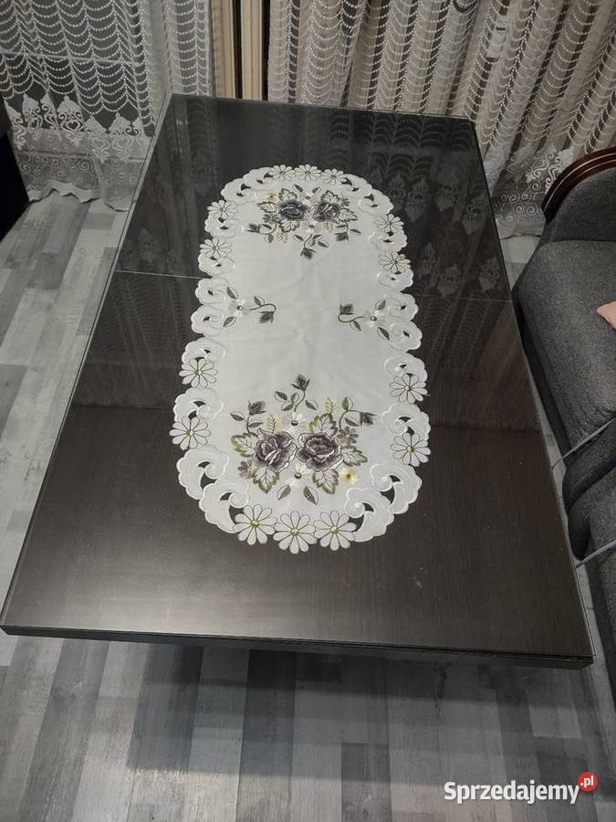 Ława z funkcją rozkładania stołu