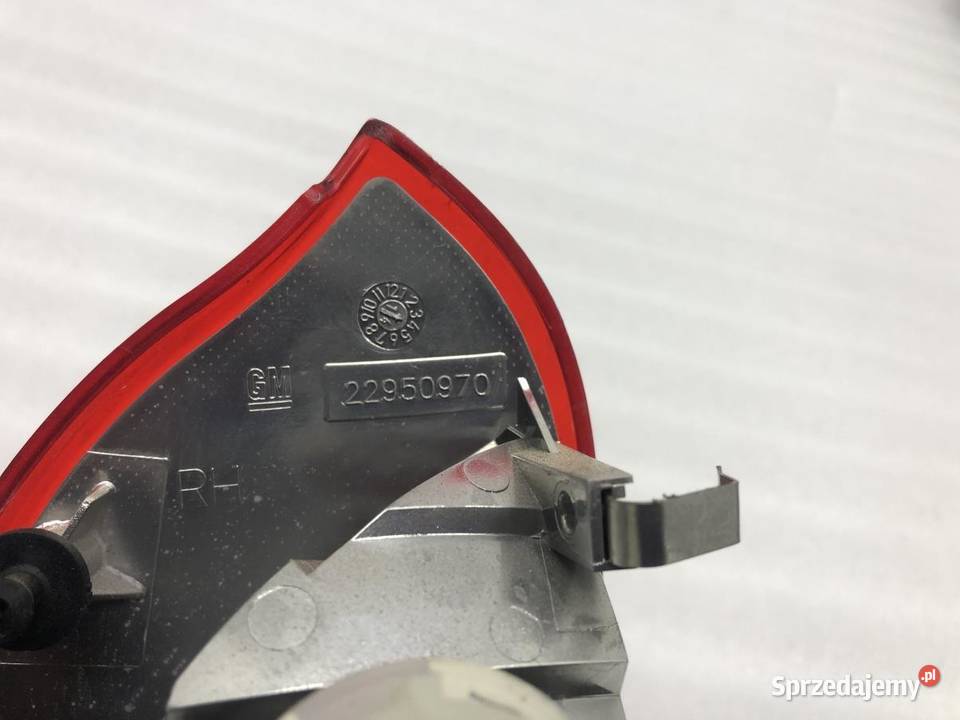 LAMPKA PRAWY TYŁ OPEL INSIGNIA A LIFT 22950970 sprzedam