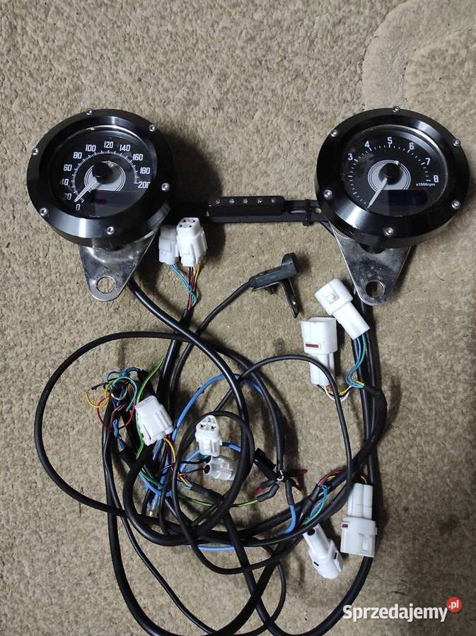 Liczniki DAYTONA uniwersalne zegary Rzgów