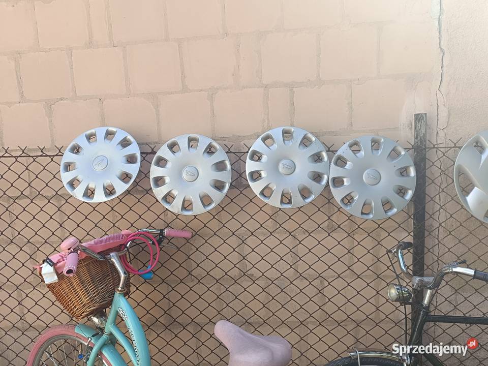 Kołpaki Daihatsu r13 i toyota r15 oryginalne osobowe Legionowo