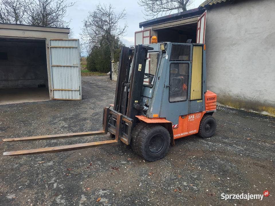 Wózek widłowy Toyota 5FG 25 udźwig 25t przesuw Osięciny