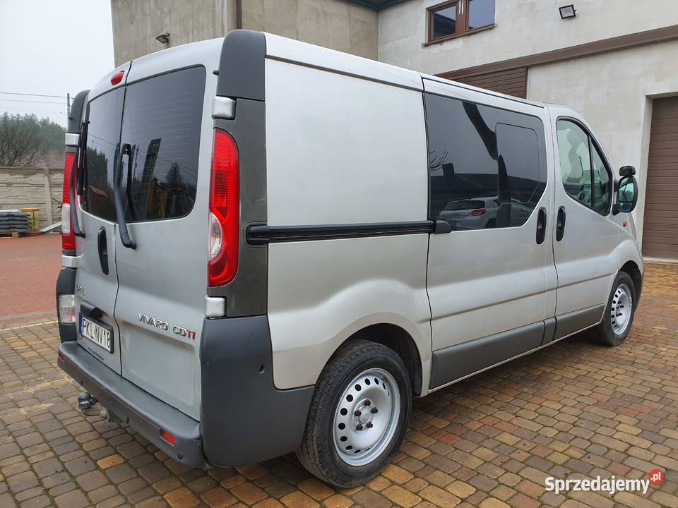 Opel Vivaro 5 osobowy nieuszkodzony Motoryzacja Koło