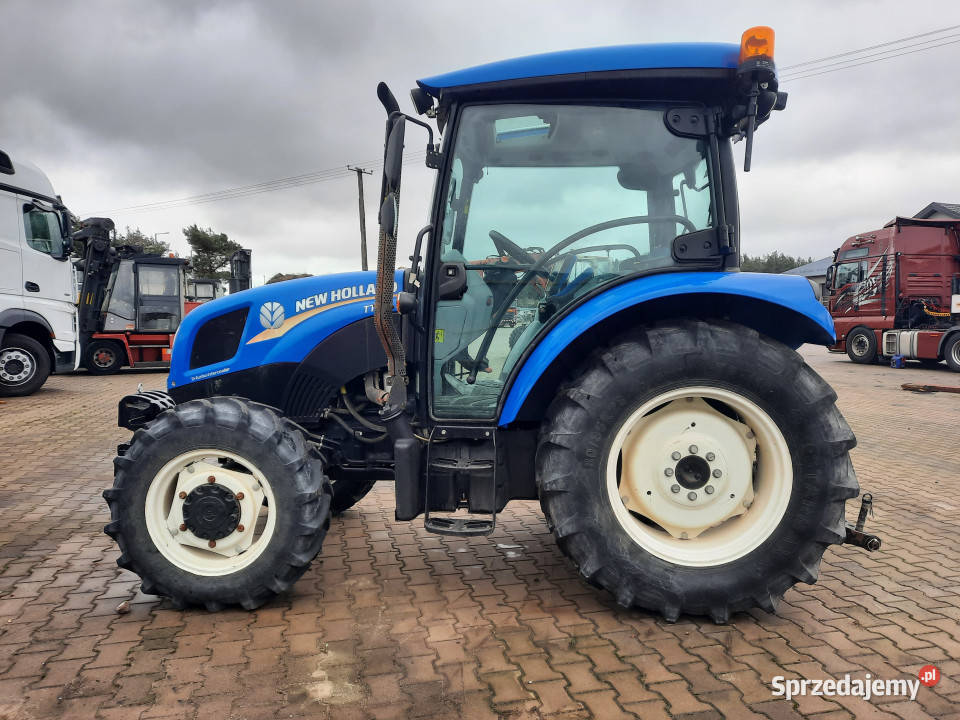 Ciągnik HOLLAND T4 4x4 65 580 mth 2017 r Rudolfowo