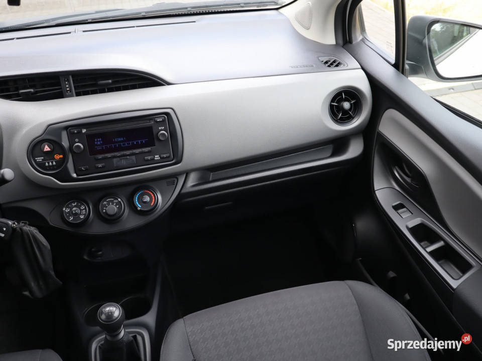 Toyota Yaris 15 Dual VVTi manualna Piaseczno sprzedam