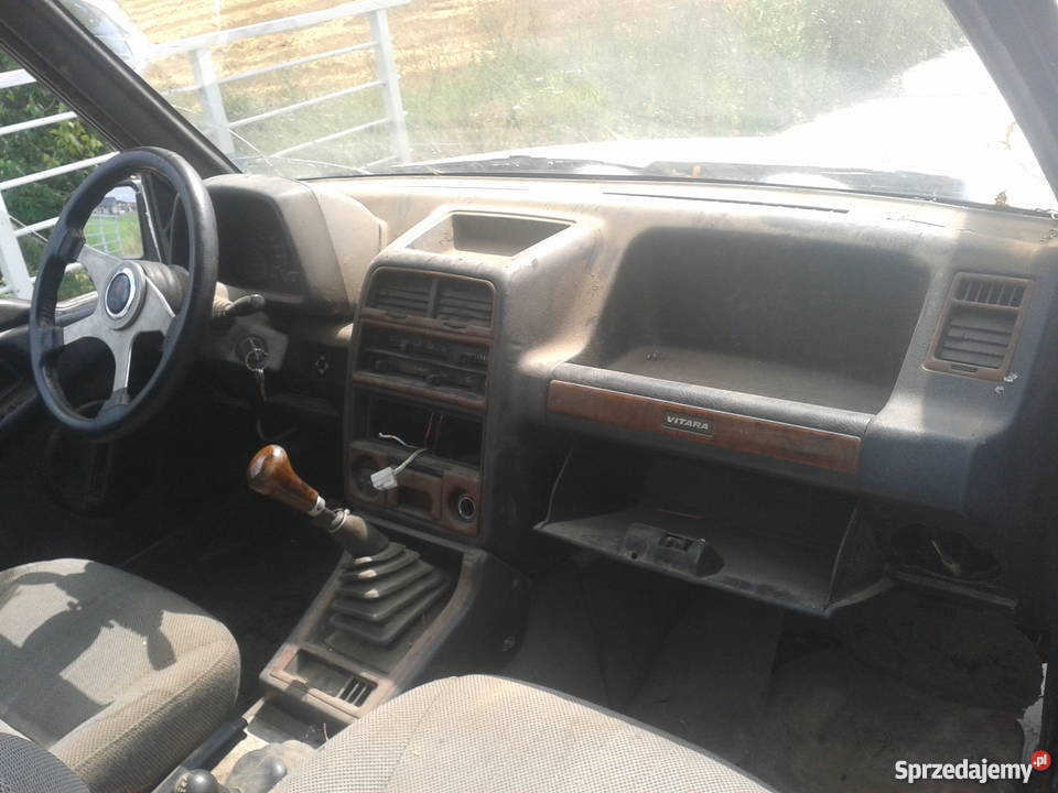 suzuki vitara 16 benzyna Września