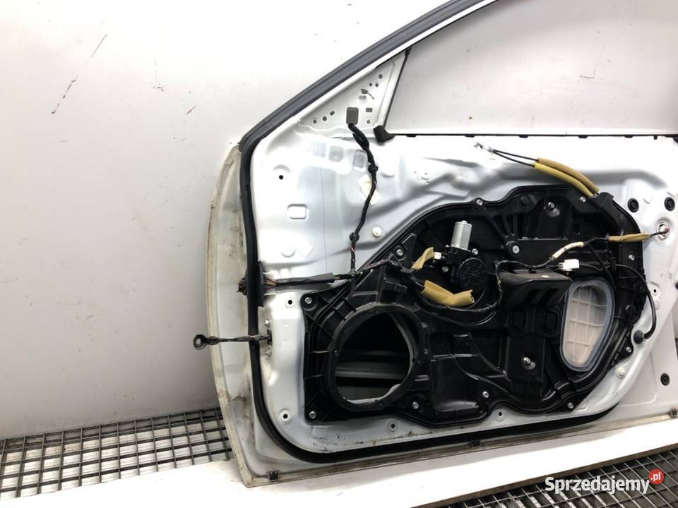 DRZWI PRAWY PRZÓD MAZDA 6 GH Kombi 0713