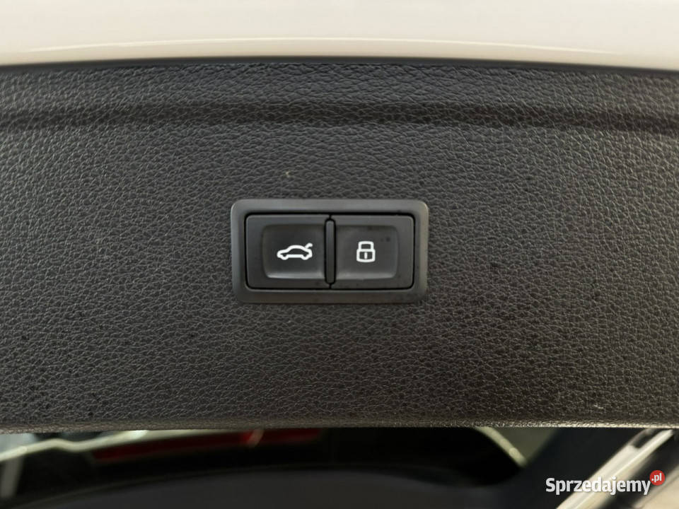 Audi Q5 VAT 23 45TFSI 245 Stronic quattro 2020 r wielofunkcyjna kierownica Myślenice