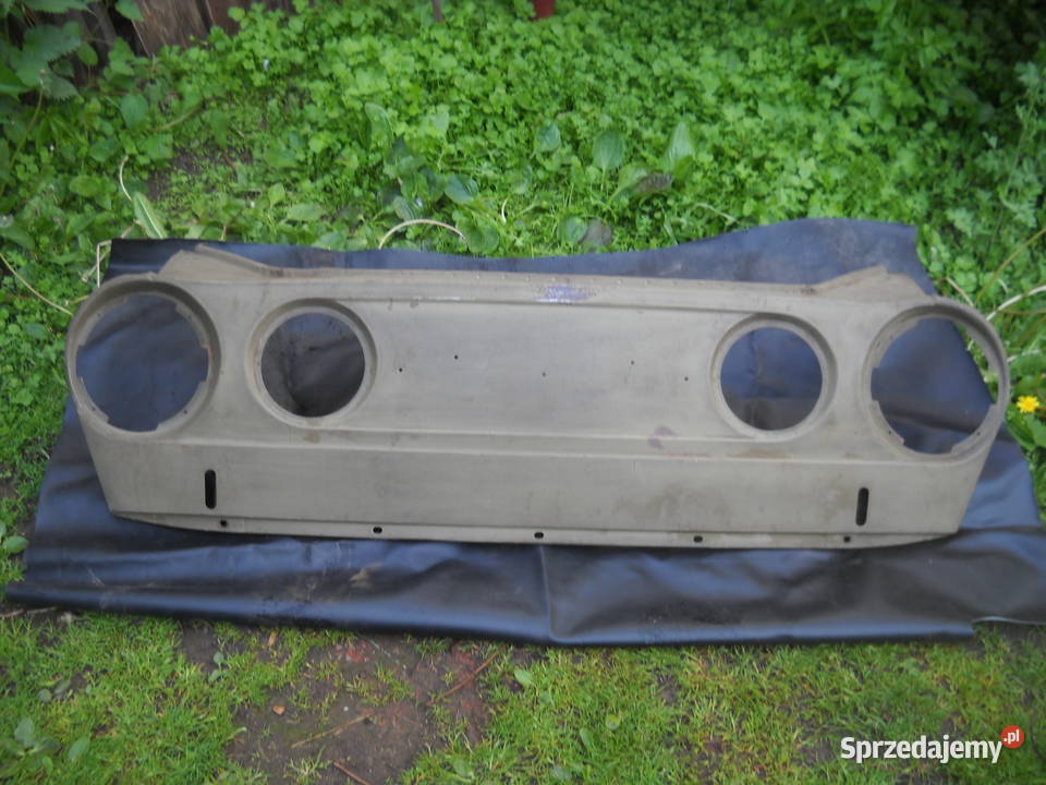 PAS PRZEDI DO SAMOCHU SKODA 100 RS Karoseria