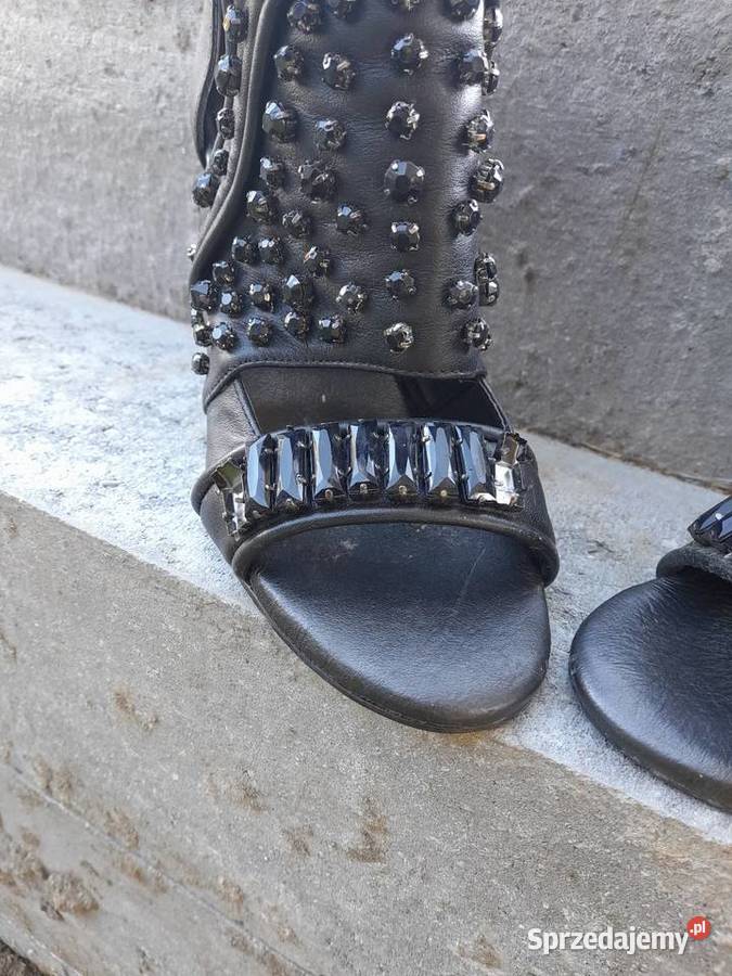 Sprzedam buty szpilki Józefów