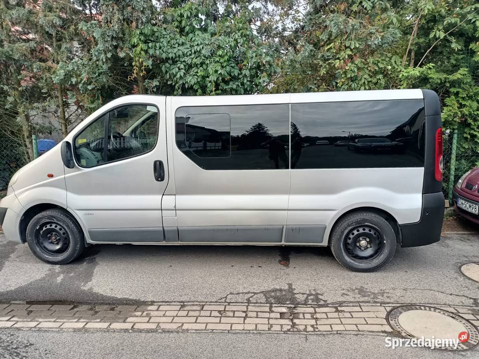 Opel Vivaro 20 Cdti 2010r 425 9osob 425000km Wrocław