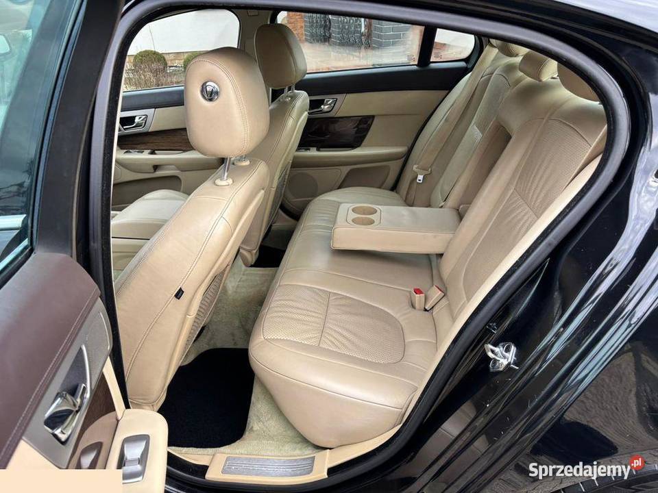 Jaguar XF 30 V6 D S Classic 275 2010r XF