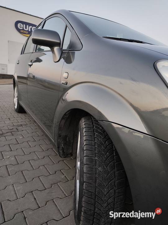 Toyota corolla Verso 18 lpg nieuszkodzony sprzedam