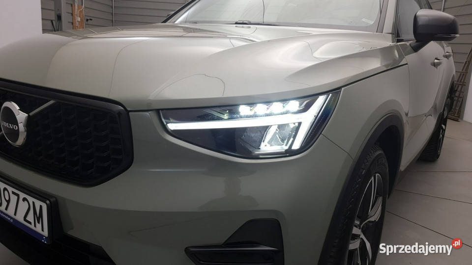 Volvo XC 40 B3 Plus Dark Z polskiego salonu Rok produkcji 2023 Warszawa sprzedam