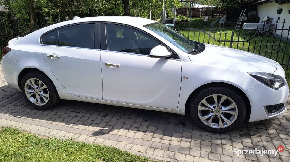 Opel Insignia lift 20 BiTurbo 195
