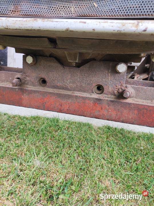 Ładowacz czołowy jednosekcyjny Massey Ferguson Części i osprzęt rolniczy mazowieckie Radom