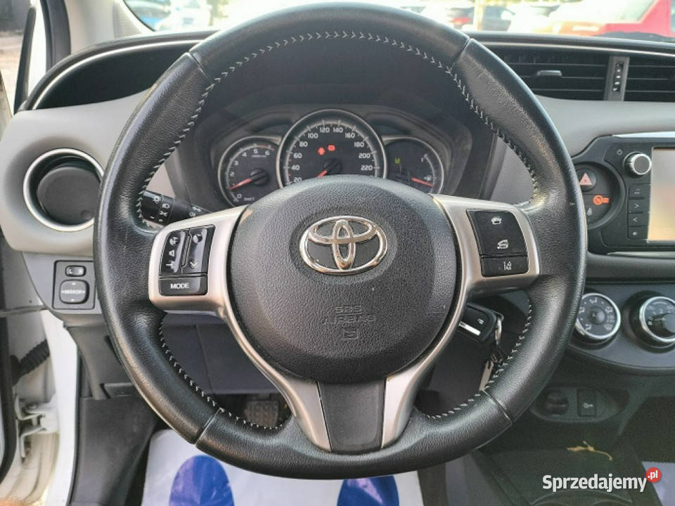 Toyota Yaris Super wersja Mały przebieg 14turbo kujawsko-pomorskie Bydgoszcz sprzedam