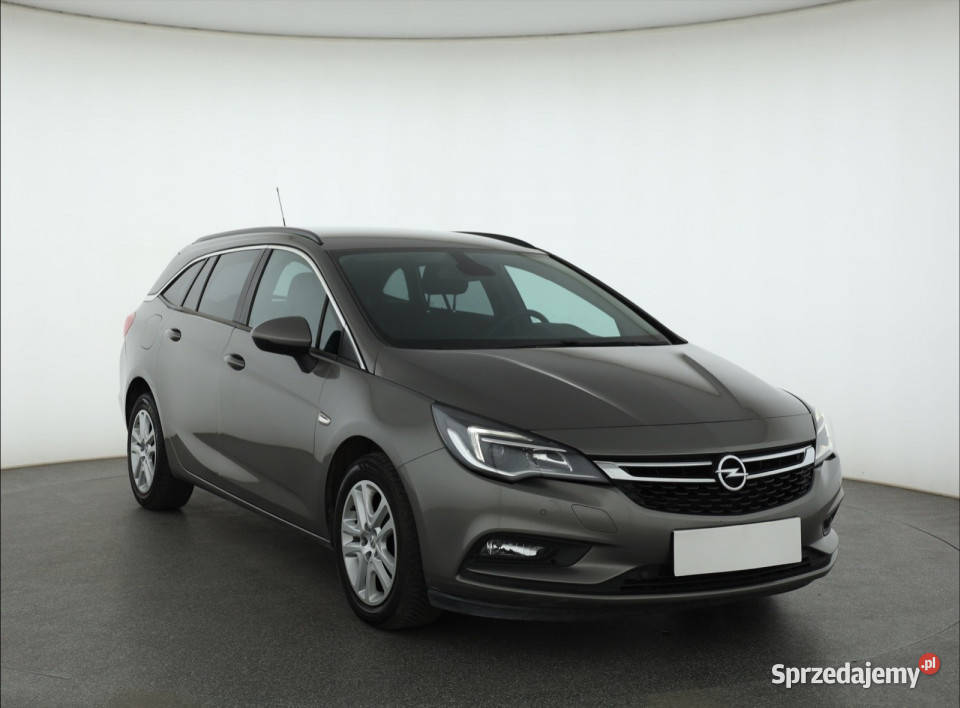 Opel Astra 14 T manualna Piaseczno